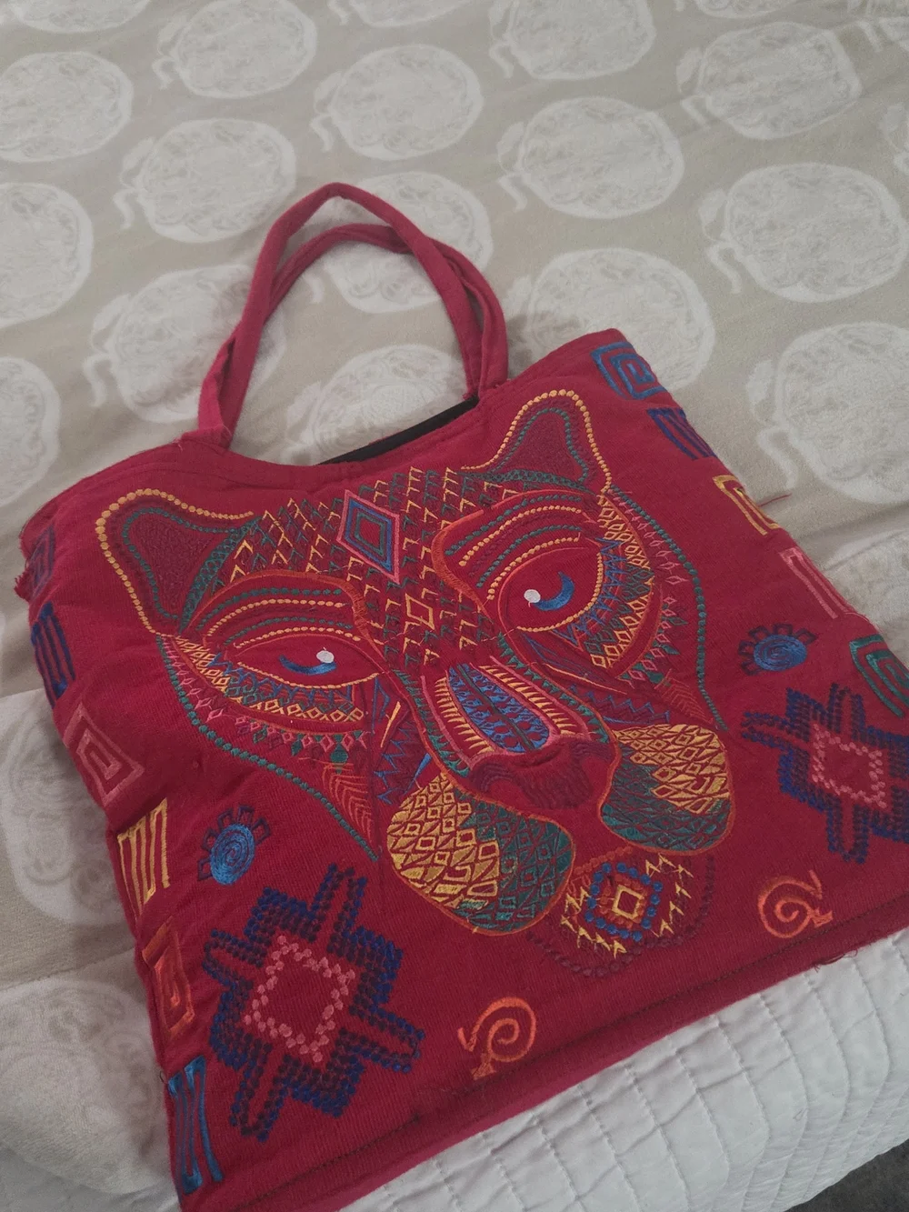 Mexico Red Embroidered Tiger Tote Bag - Vibrant Women's Shoulder Bag - Picture 1 of 3